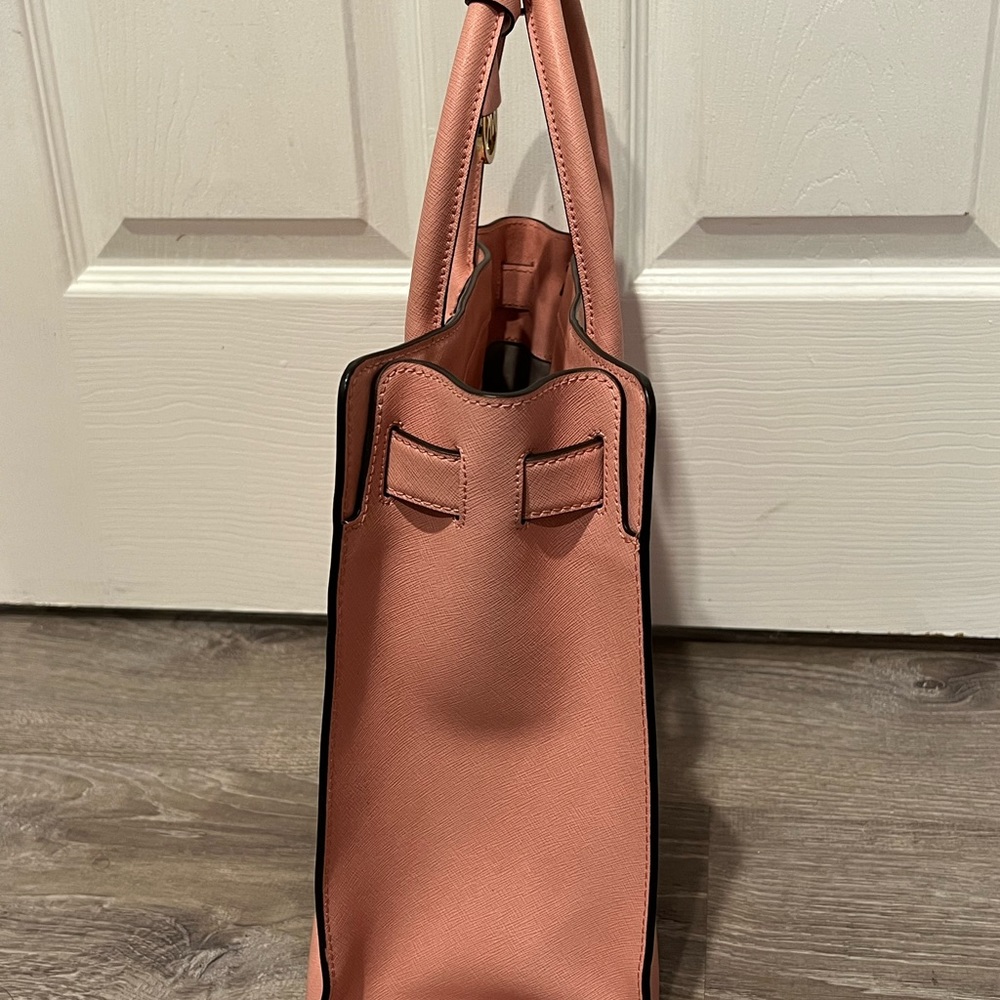 NWOT- Dillon Large Saffiano Leather Satchel- Michael Kors - Picture 3 of 11